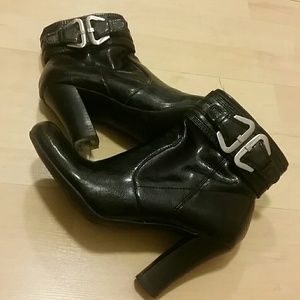 Franco Sarto Black Ankle Heel Booties